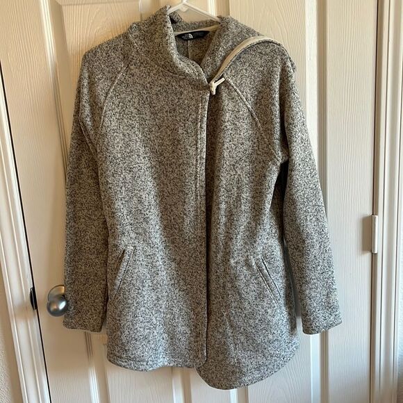 North Face Jacket - Picture 1 of 9